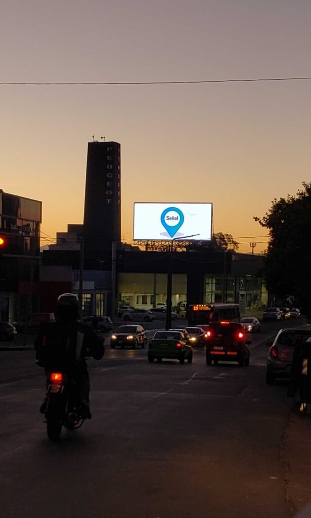 La superioridad estratégica del OOH/DOOH en Córdoba: más allá de la publicidad